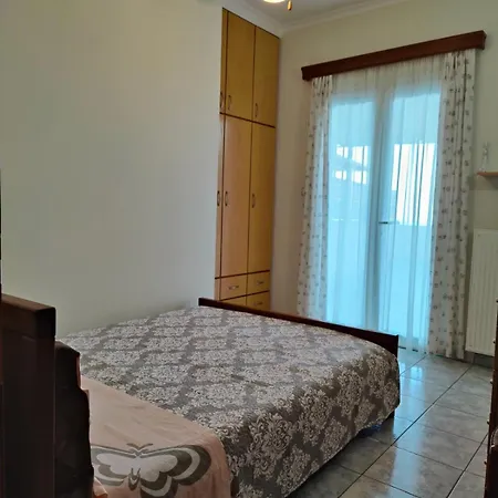 Sea View Family בית נופש Aigani